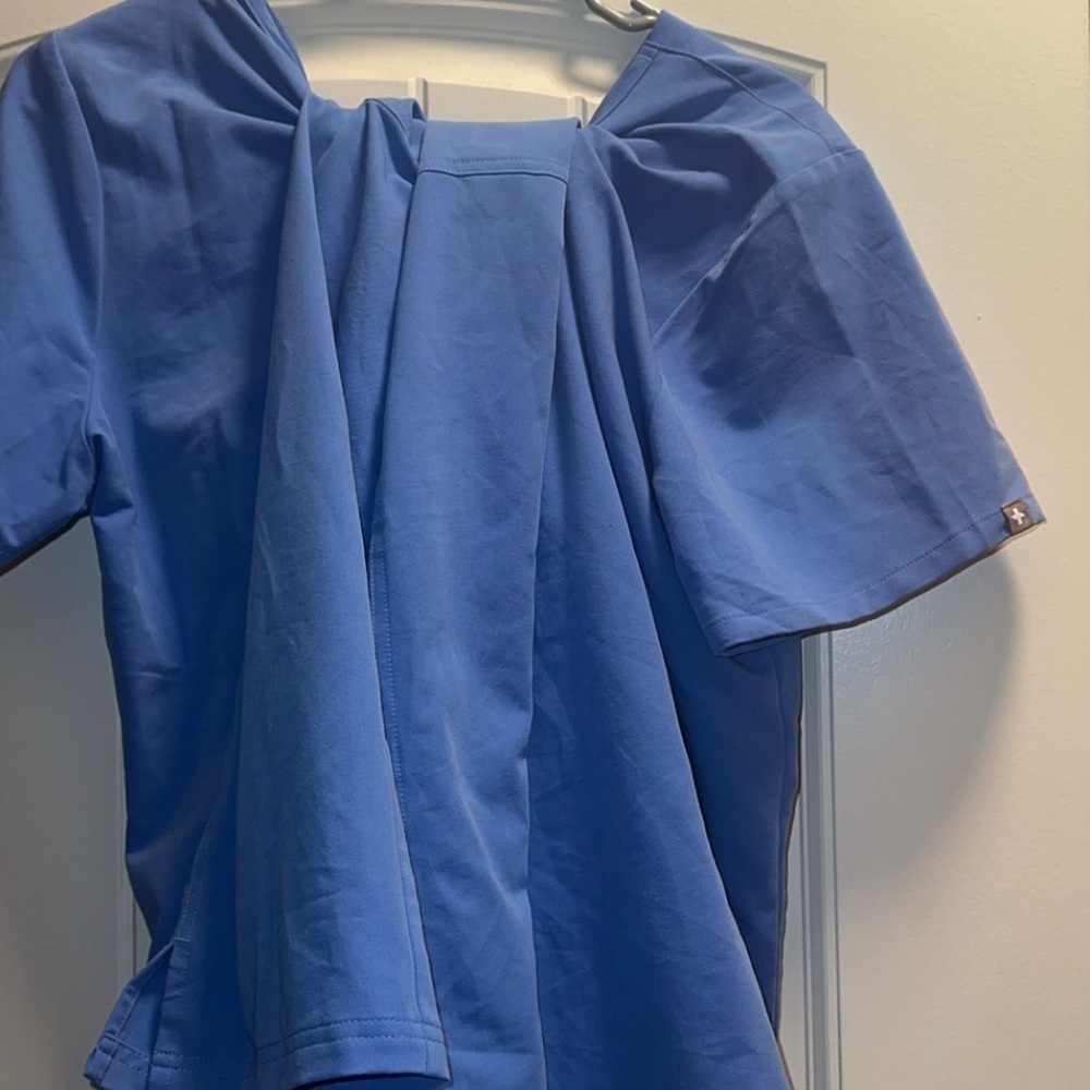 Figs size L ceil blue kade cargo set